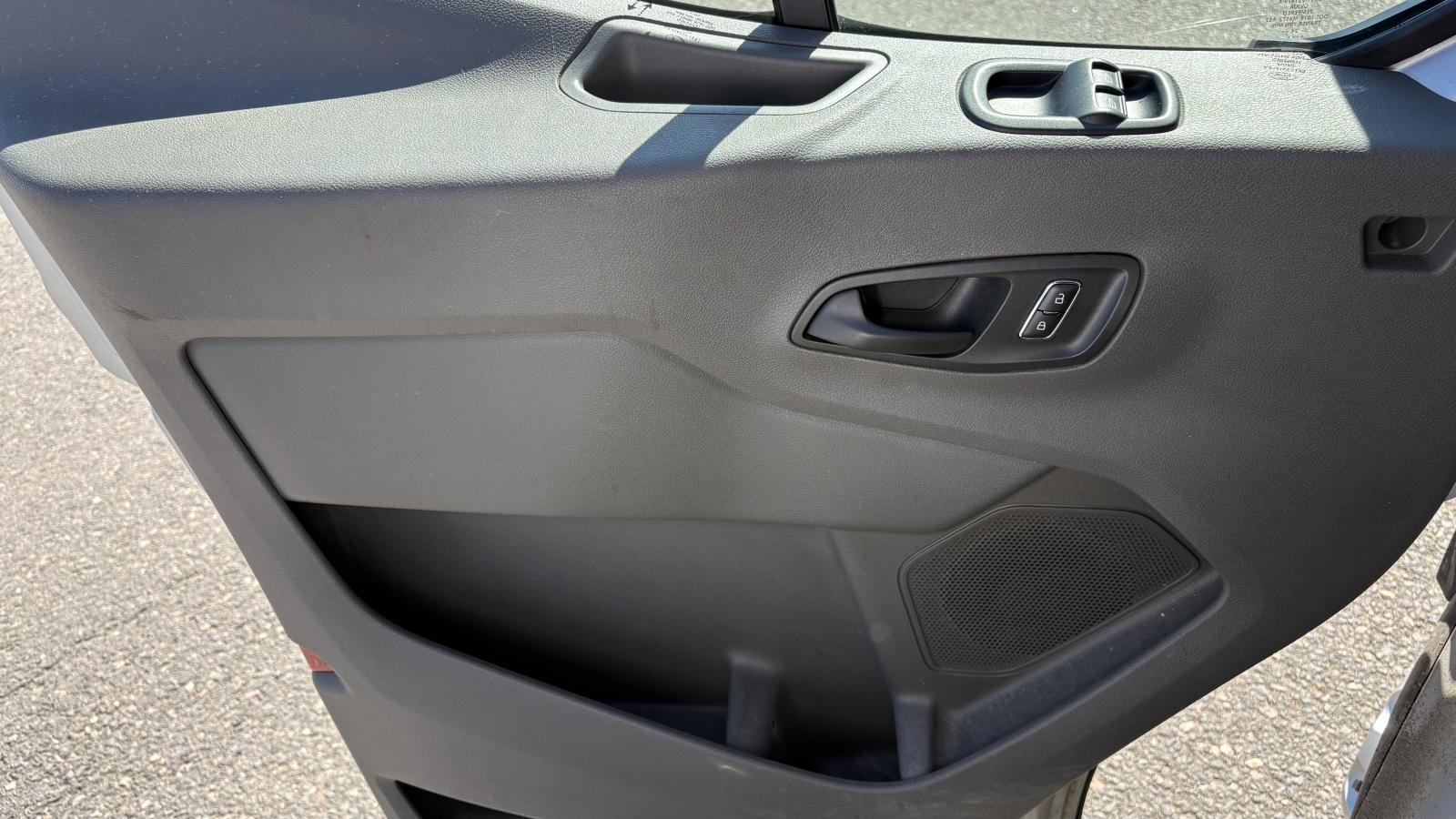 2024 Ford Transit - Image 8