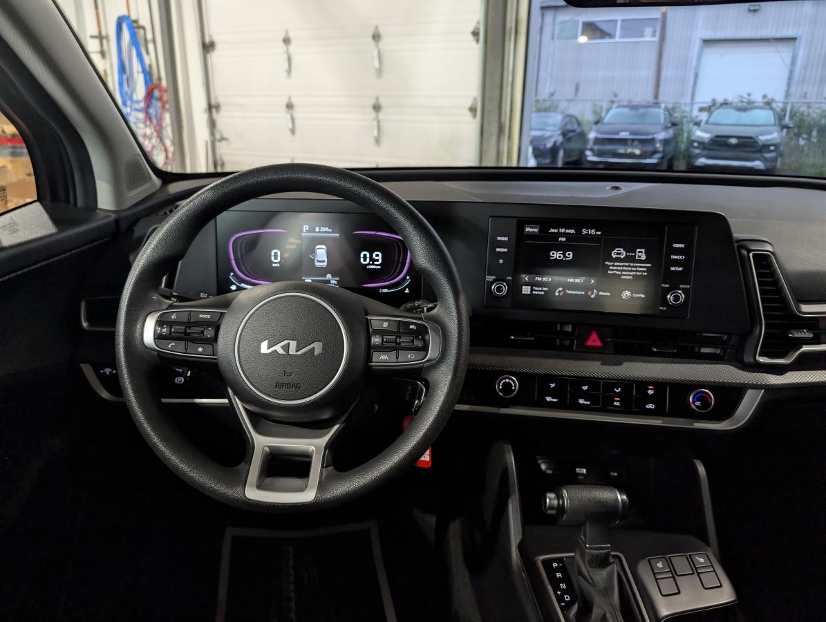 2024 Kia Sportage - Image 12