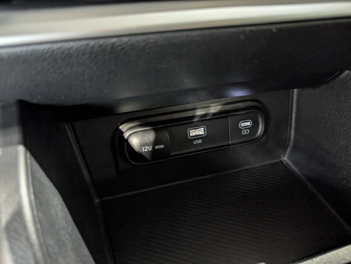 2024 Kia Sportage - Image 19