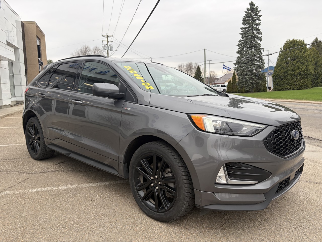 2022 Ford Edge - Image 9