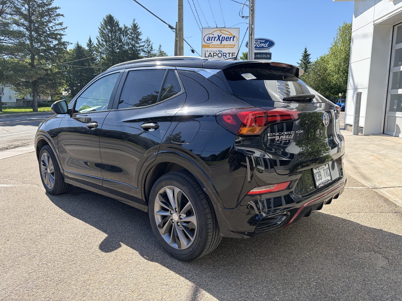 2022 Buick Encore GX - Image 2