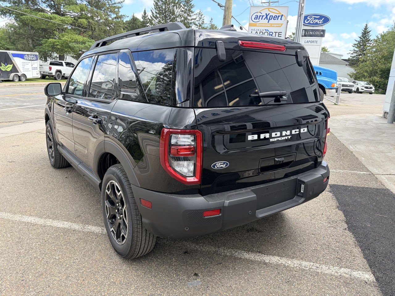 2026 Ford Bronco Sport - Image 3