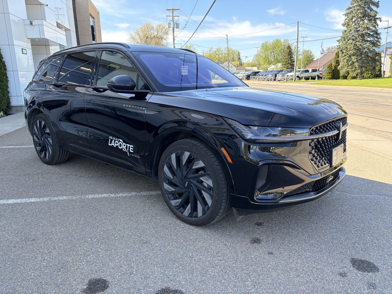 2025 Lincoln Nautilus - Image 6