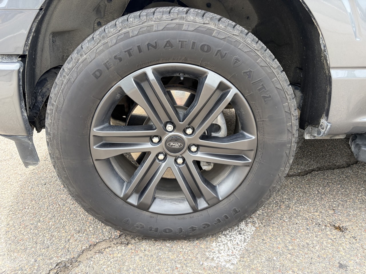 2022 Ford F-150 - Image 2
