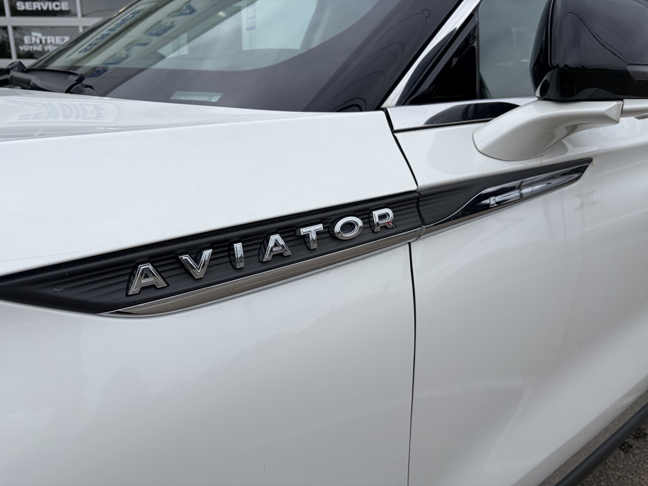 2023 Lincoln Aviator - Image 3