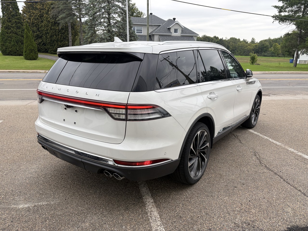 2023 Lincoln Aviator - Image 6