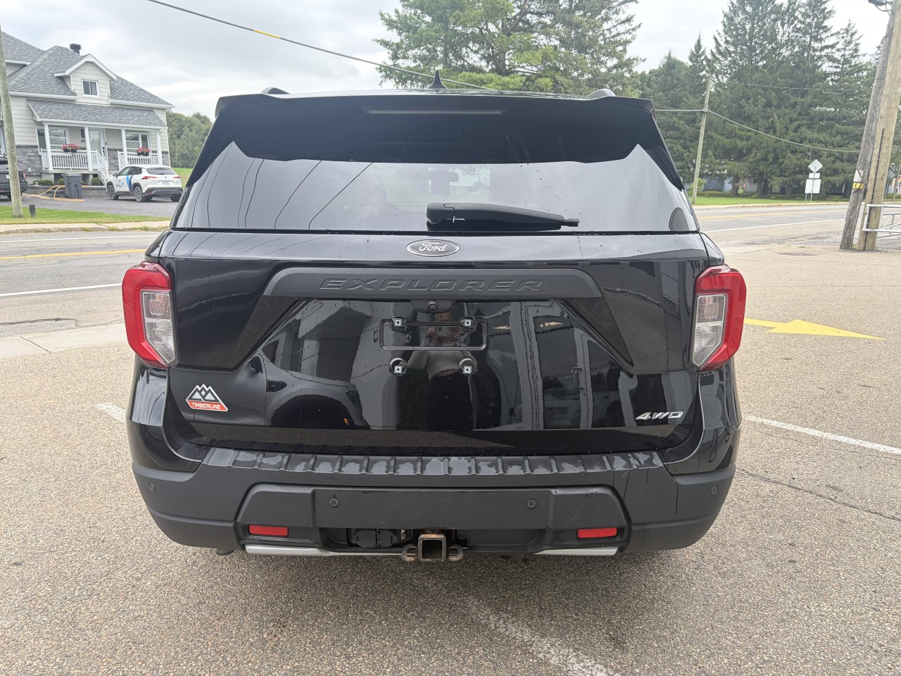 2022 Ford Explorer - Image 3