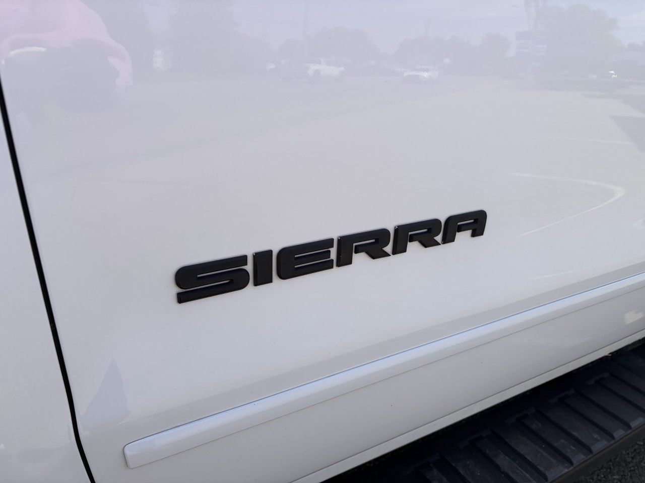 2017 GMC Sierra 1500 - Image 3