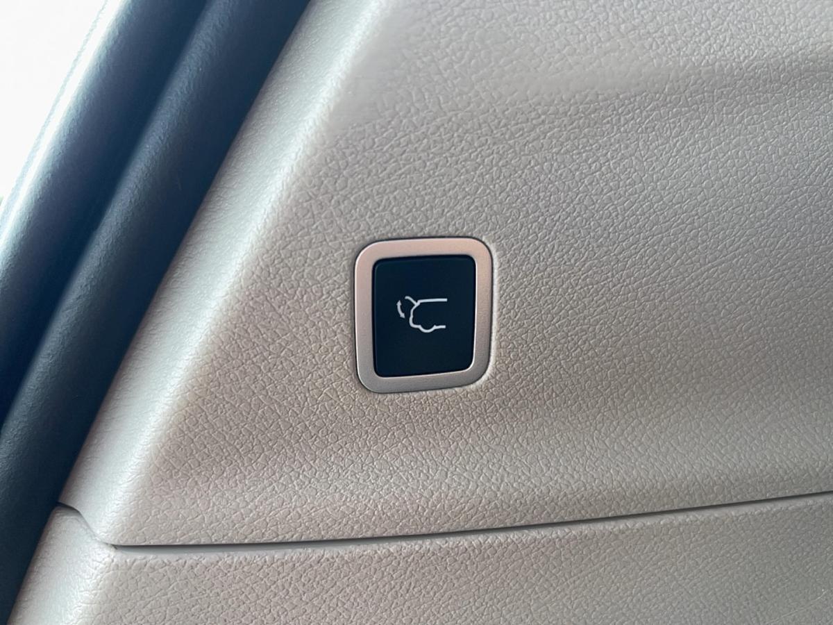 2023 Chrysler Grand Caravan - Image 20