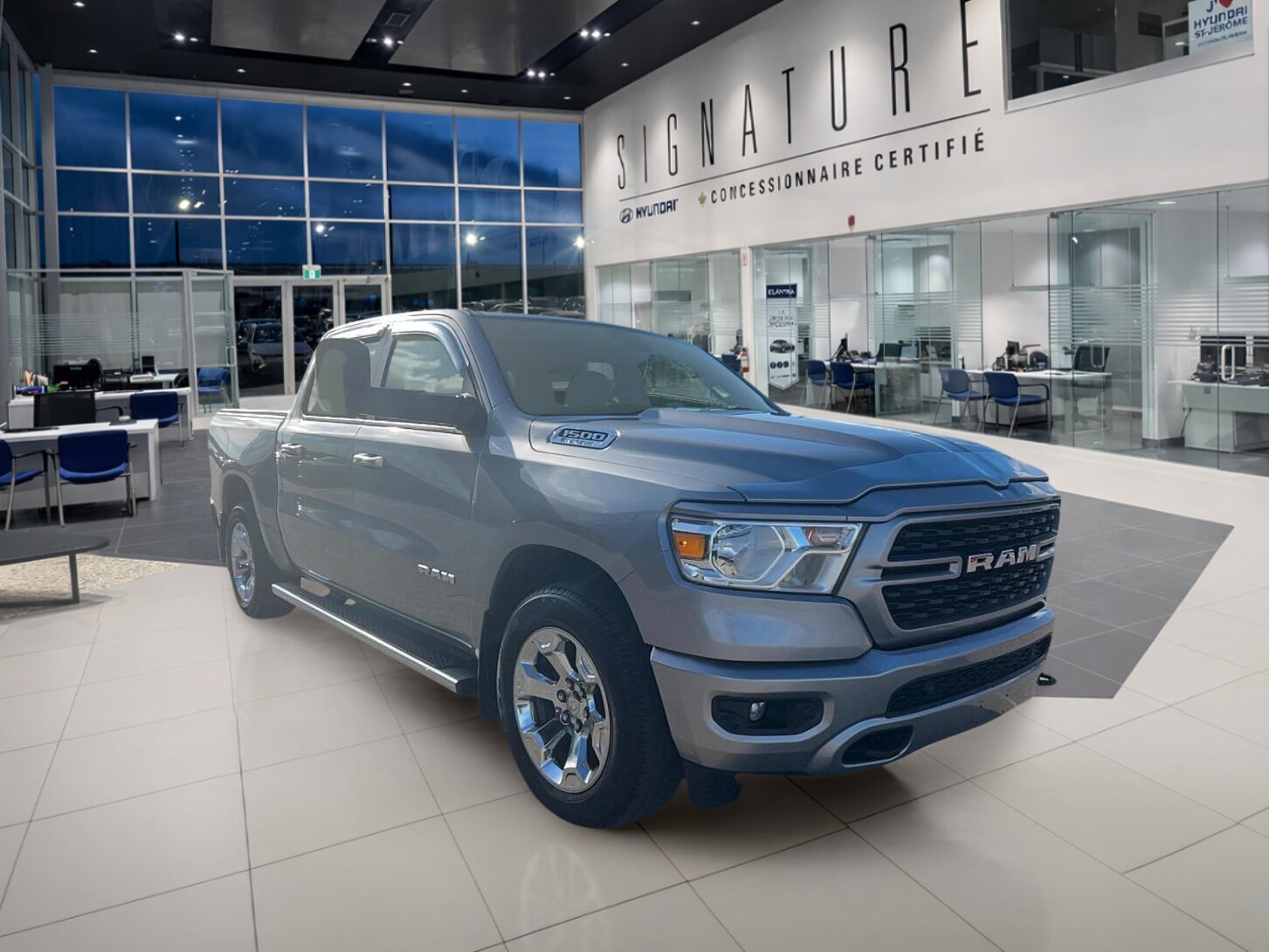 2024 RAM 1500 - Image 3