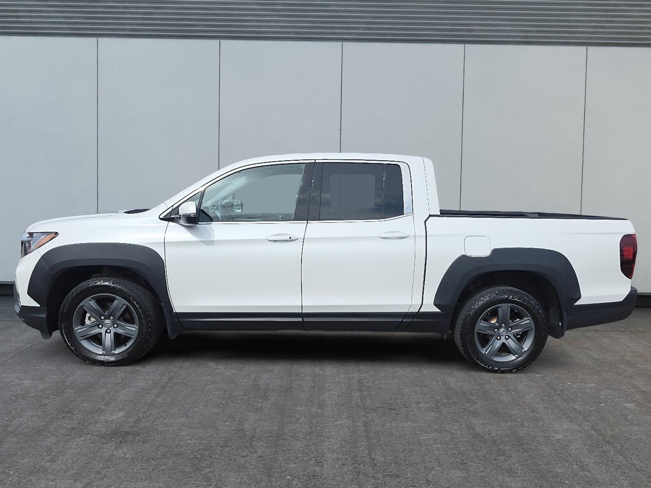 2023 Honda Ridgeline - Image 5