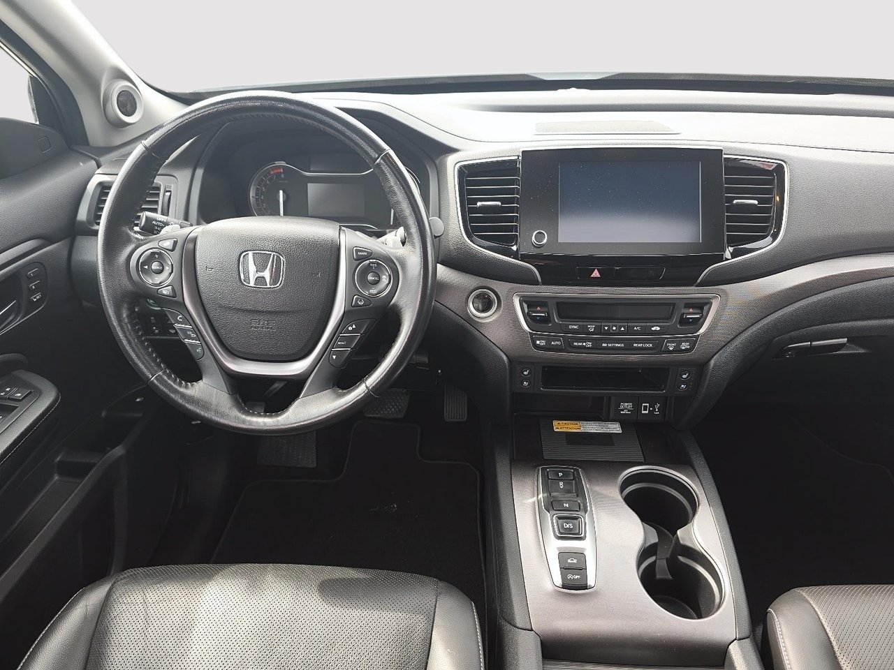 2023 Honda Ridgeline - Image 8