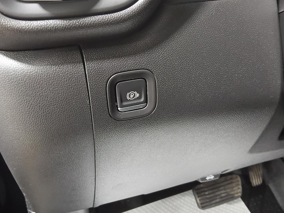 2022 Chevrolet Silverado 1500 - Image 23