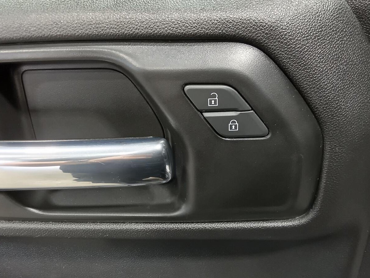 2022 Chevrolet Silverado 1500 - Image 25