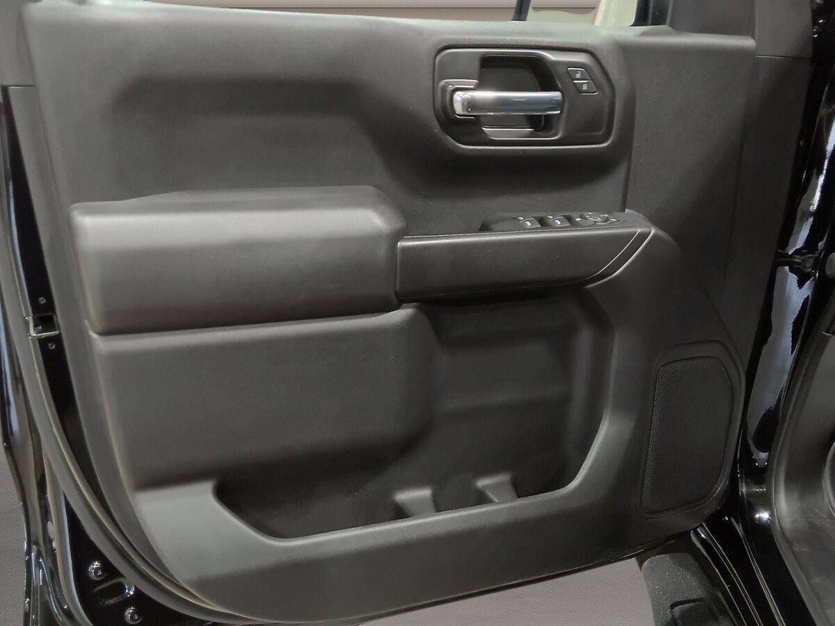 2022 Chevrolet Silverado 1500 - Image 30