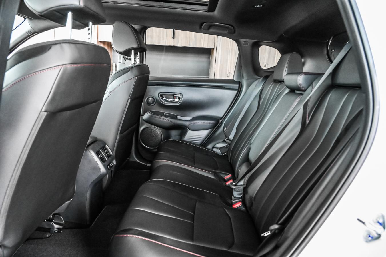 2026 Acura ADX - Image 29