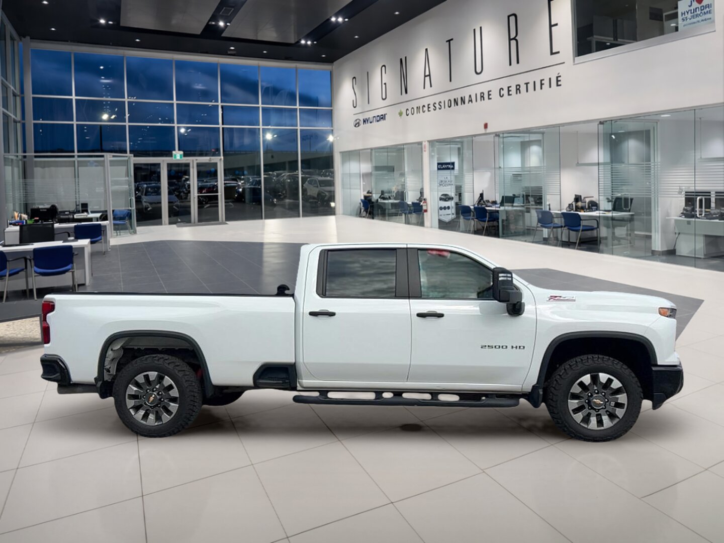 2024 Chevrolet Silverado 2500 HD - Image 4