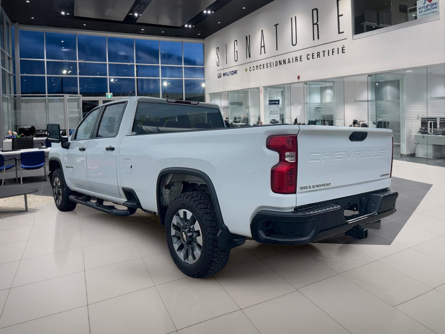 2024 Chevrolet Silverado 2500 HD - Image 7