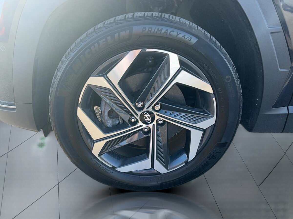 2024 Hyundai Tucson Plug-In Hybrid - Image 9