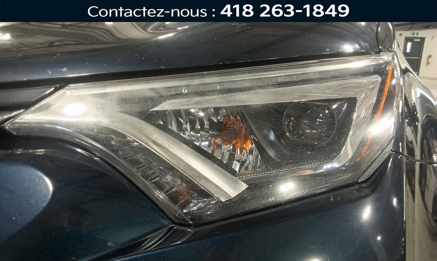 2018 Toyota RAV4 - Image 9