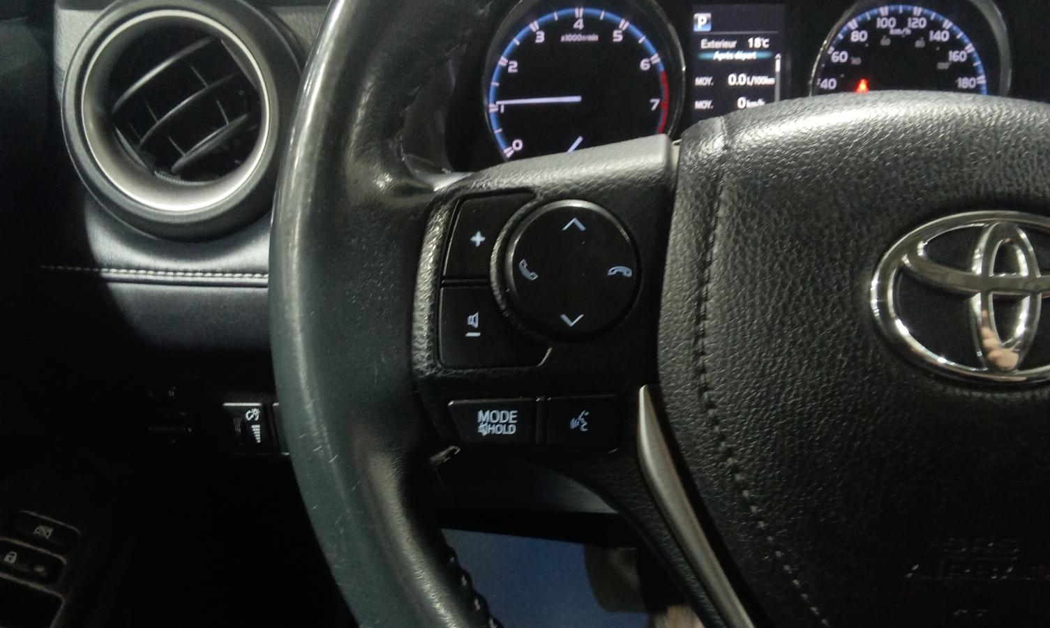 2018 Toyota RAV4 - Image 22