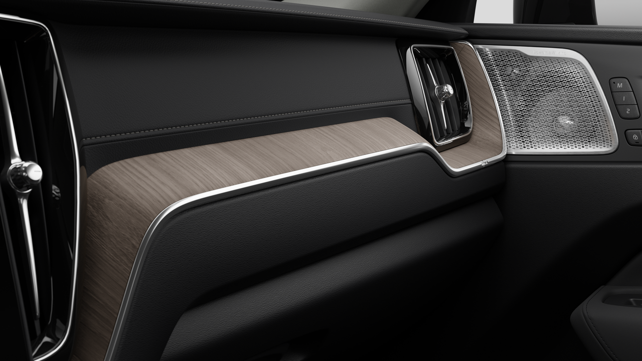 2027 Volvo XC60 Plug-in hybrid - Image 9