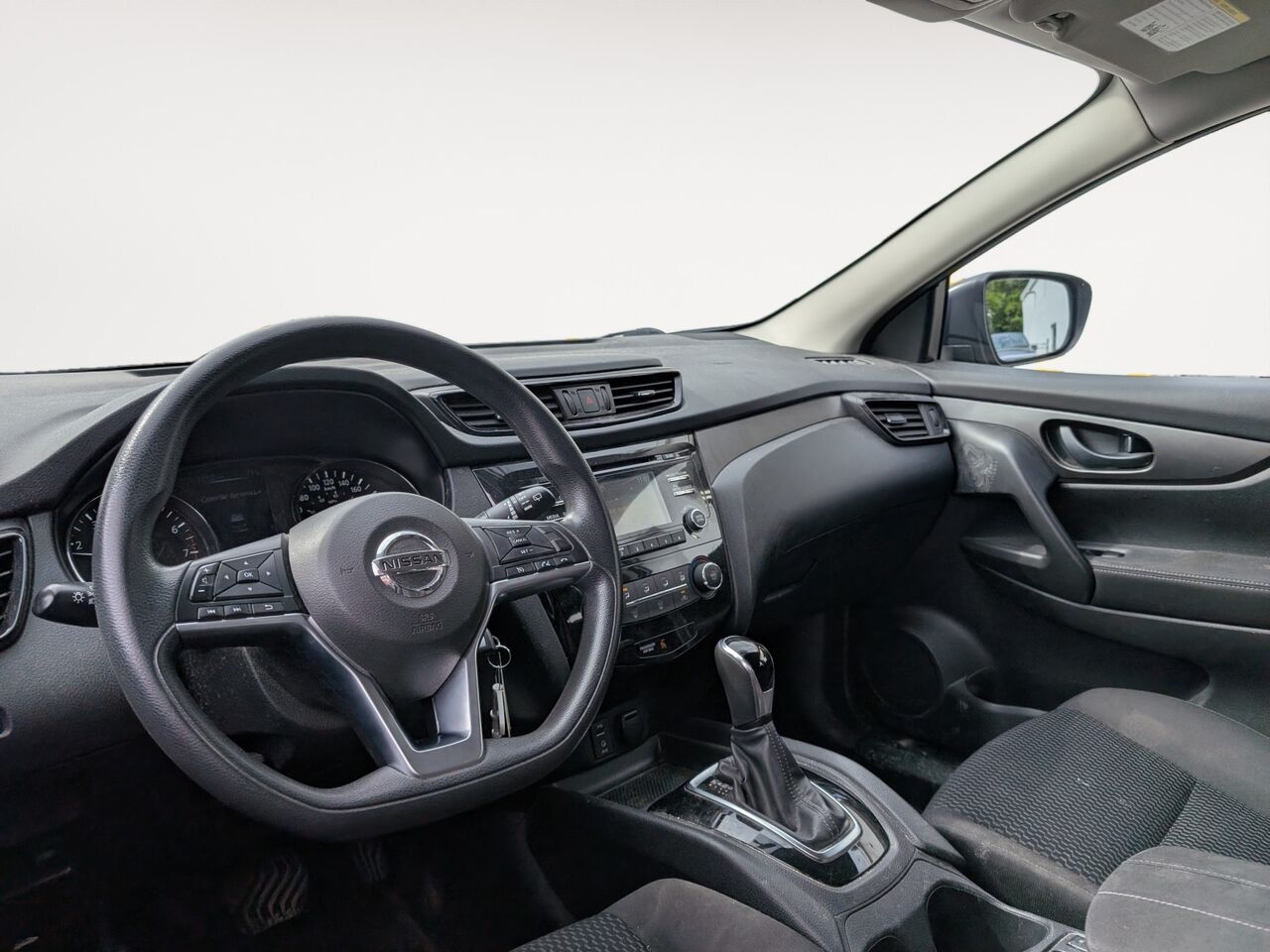 2017 Nissan Qashqai - Image 8
