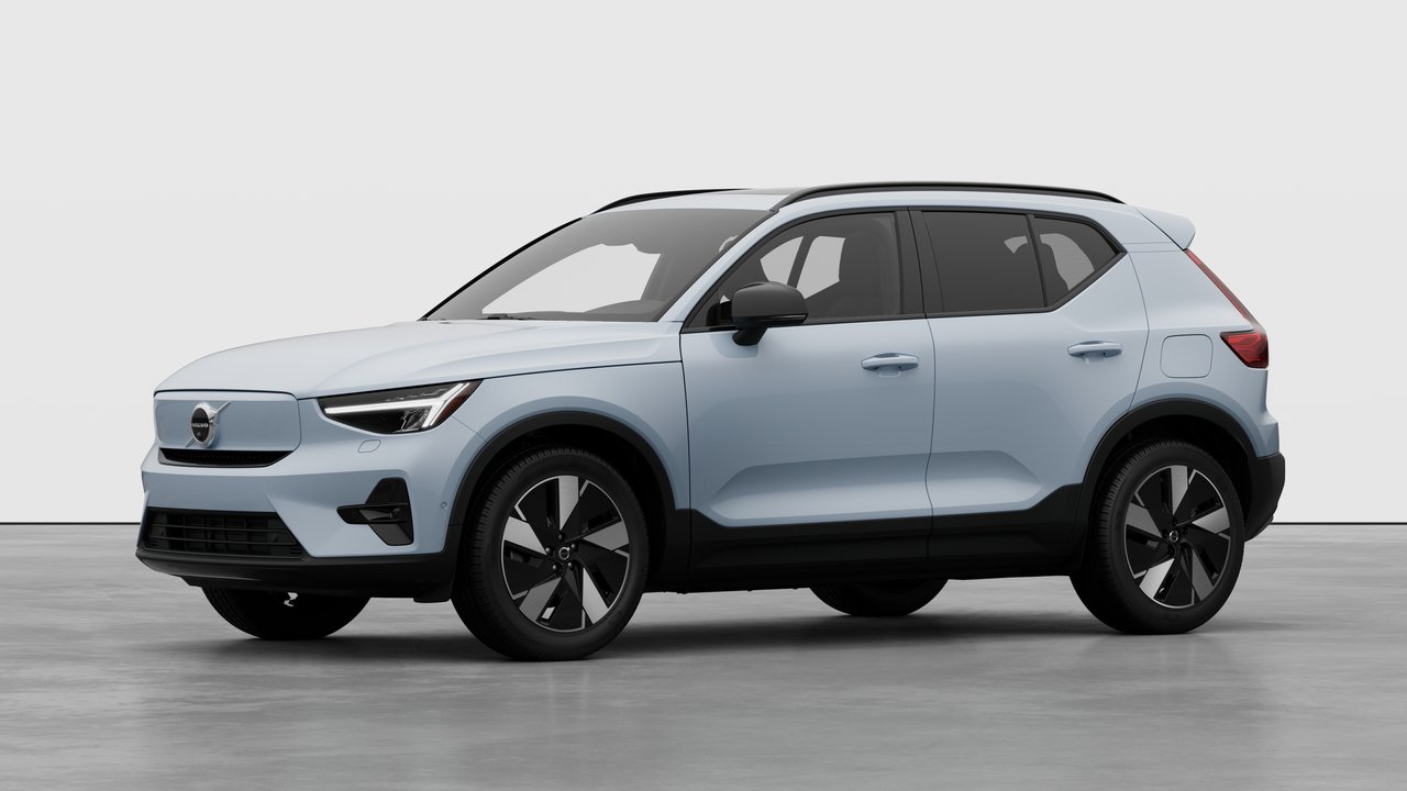2026 Volvo EX40