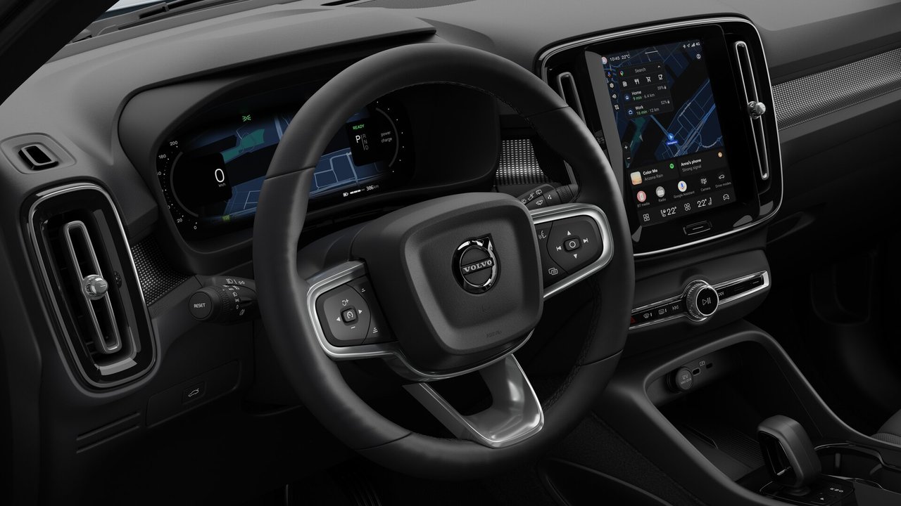 2026 Volvo EX40 - Image 14