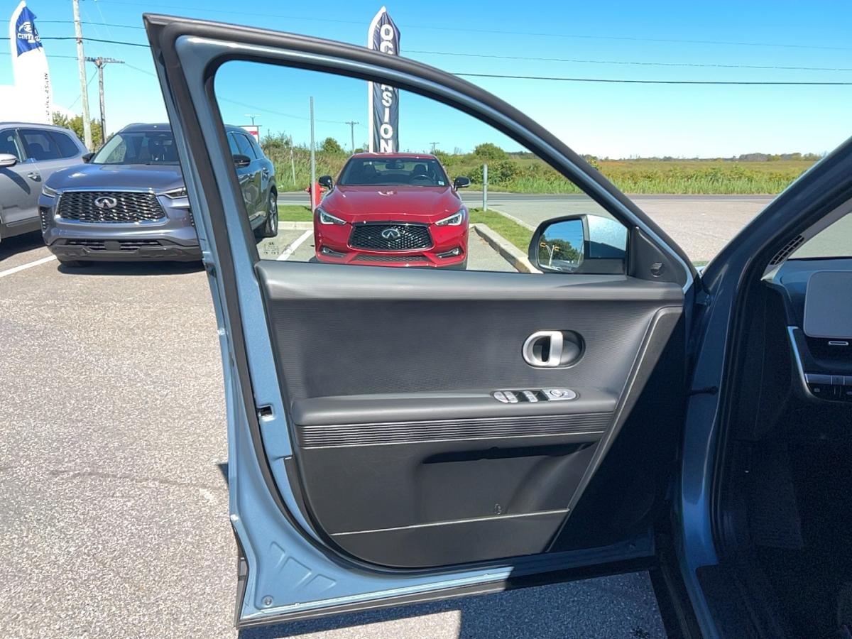2023 Hyundai IONIQ 5 - Image 13