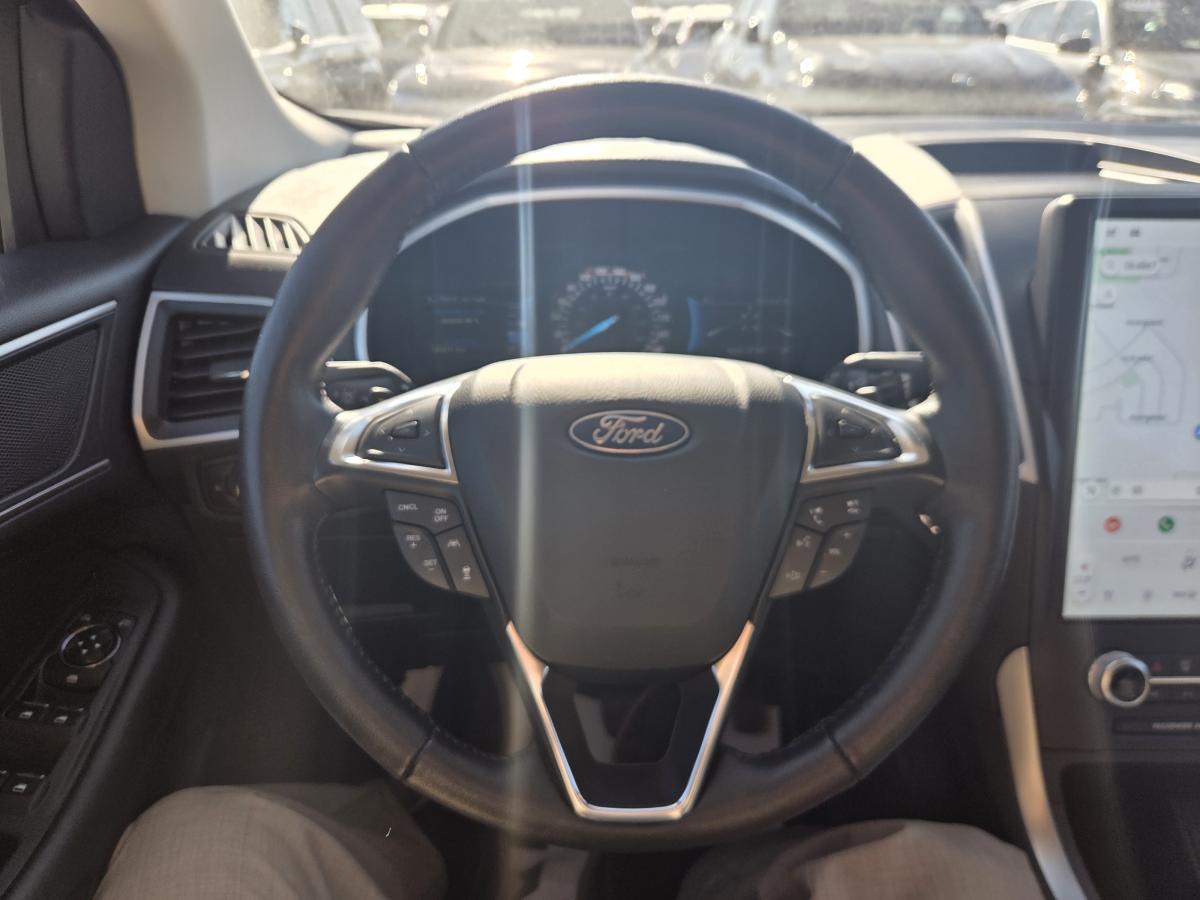 2021 Ford Edge - Image 16