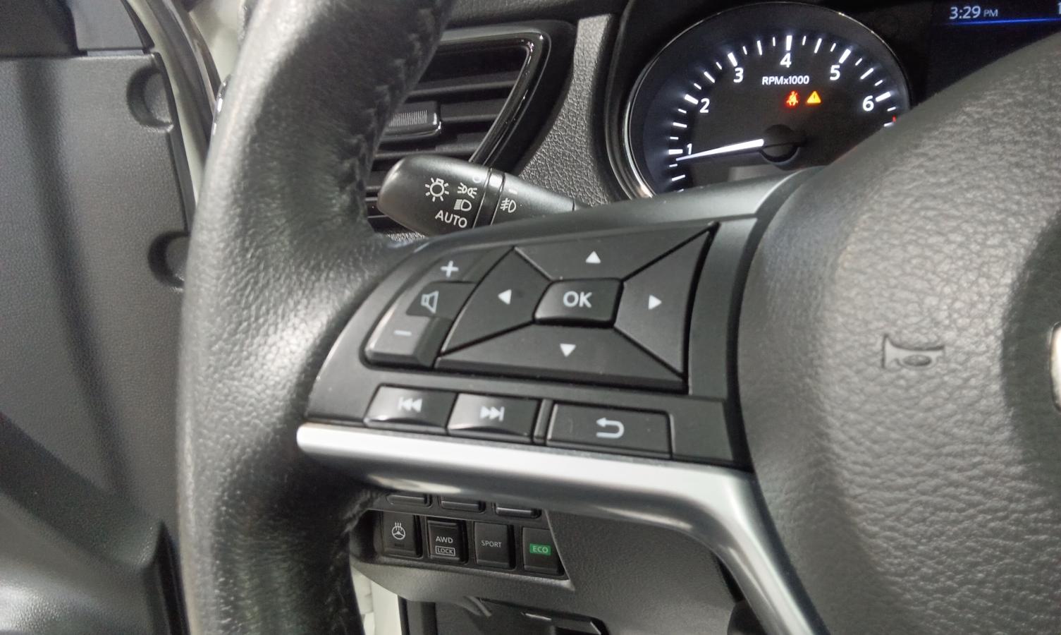 2019 Nissan Rogue - Image 30