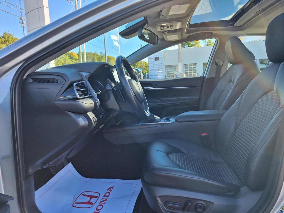 2021 Toyota Camry - Image 12