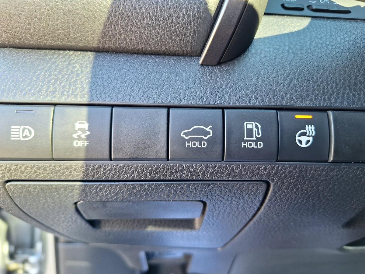 2021 Toyota Camry - Image 24