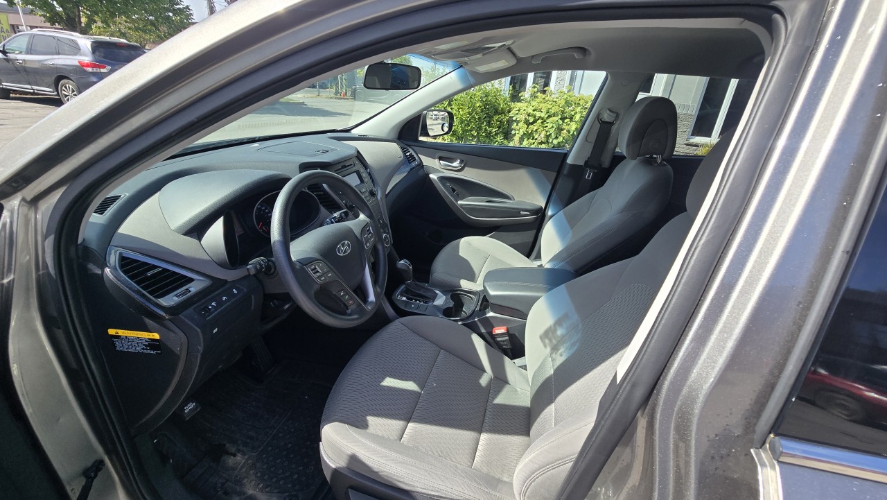 2015 Hyundai Santa Fe Sport - Image 11
