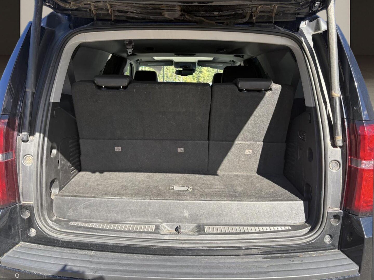 2019 Chevrolet Tahoe - Image 8