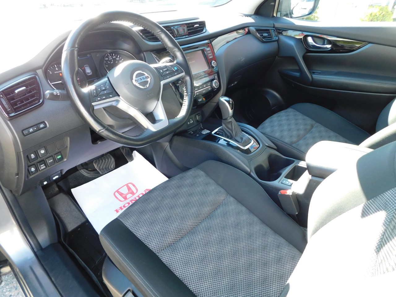 2022 Nissan Qashqai - Image 12