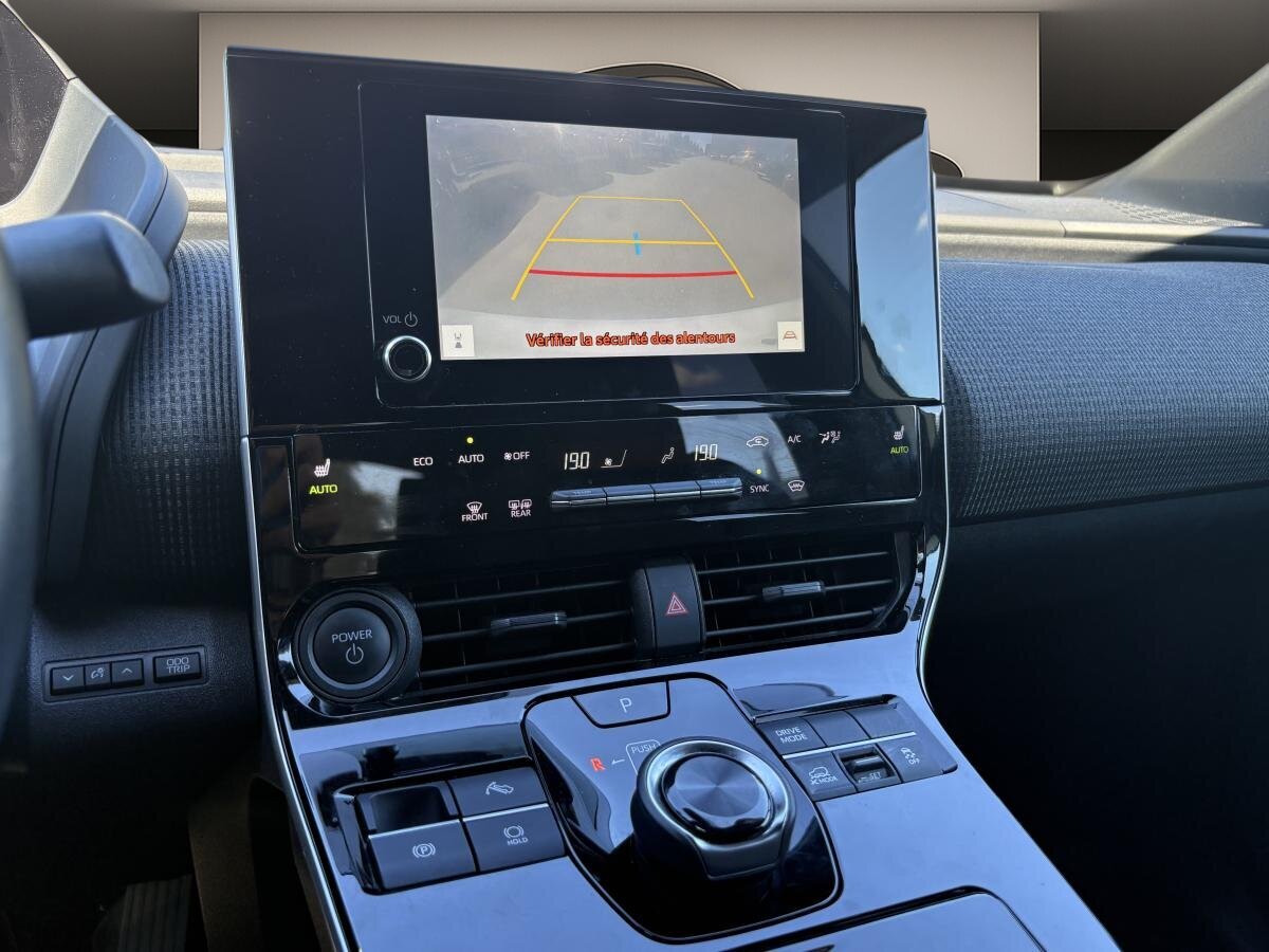 2023 Subaru Solterra - Image 17