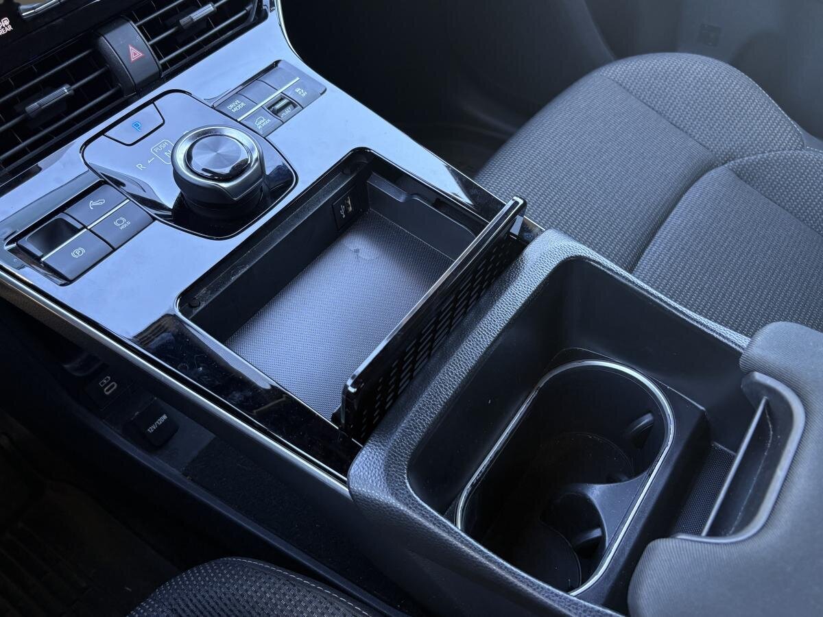 2023 Subaru Solterra - Image 18