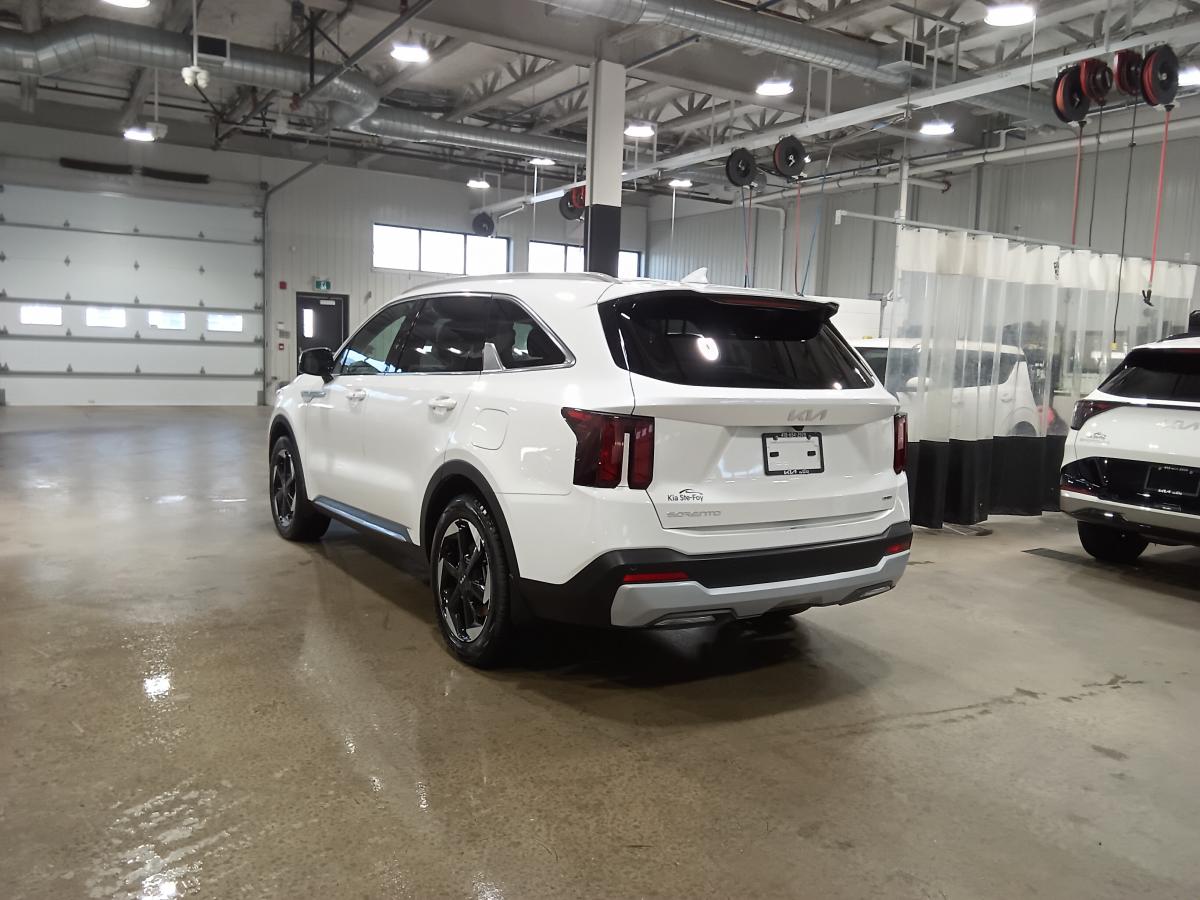 2026 Kia Sorento PHEV - Image 25