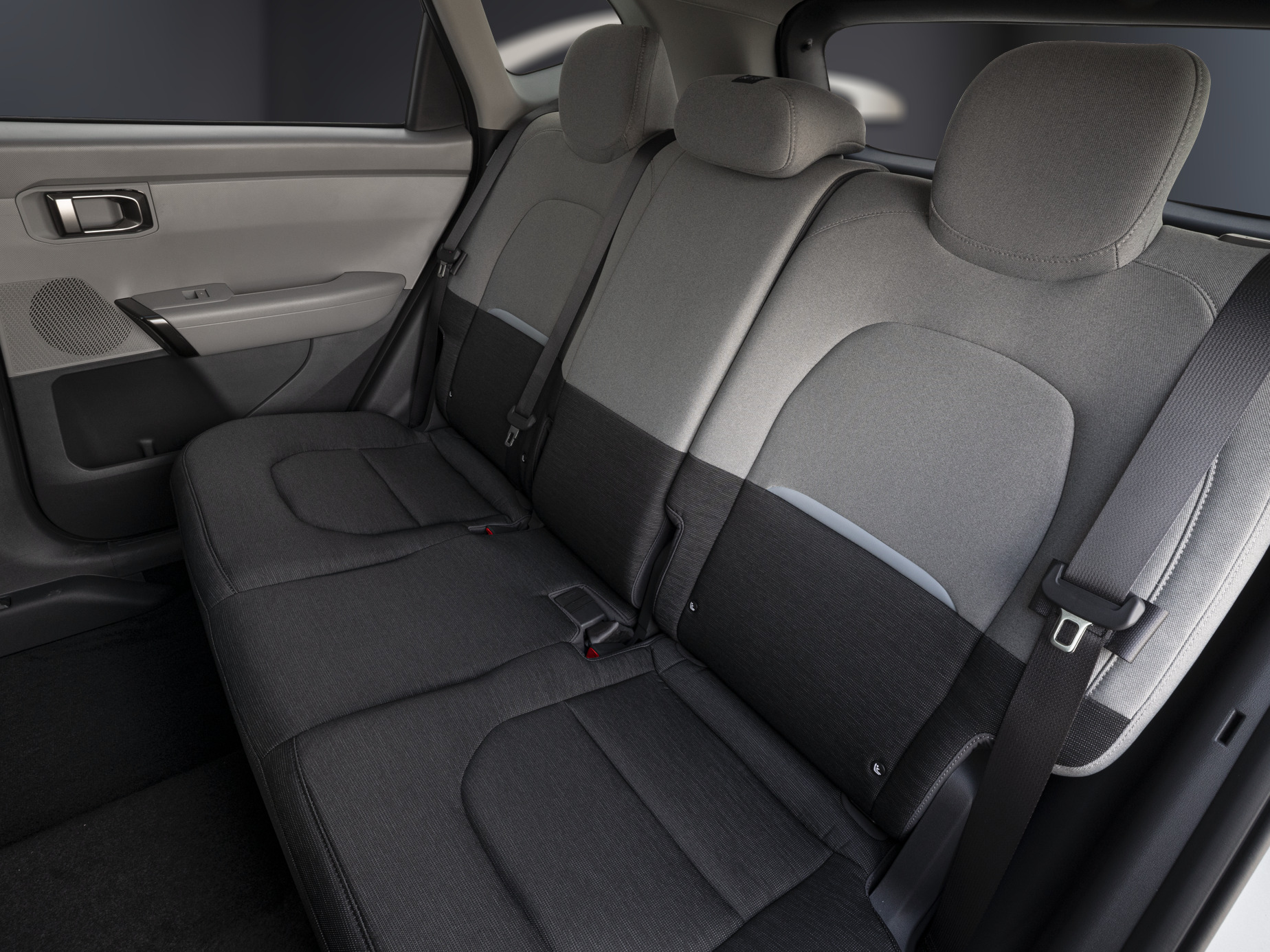 2027 Kia Seltos - Image 9