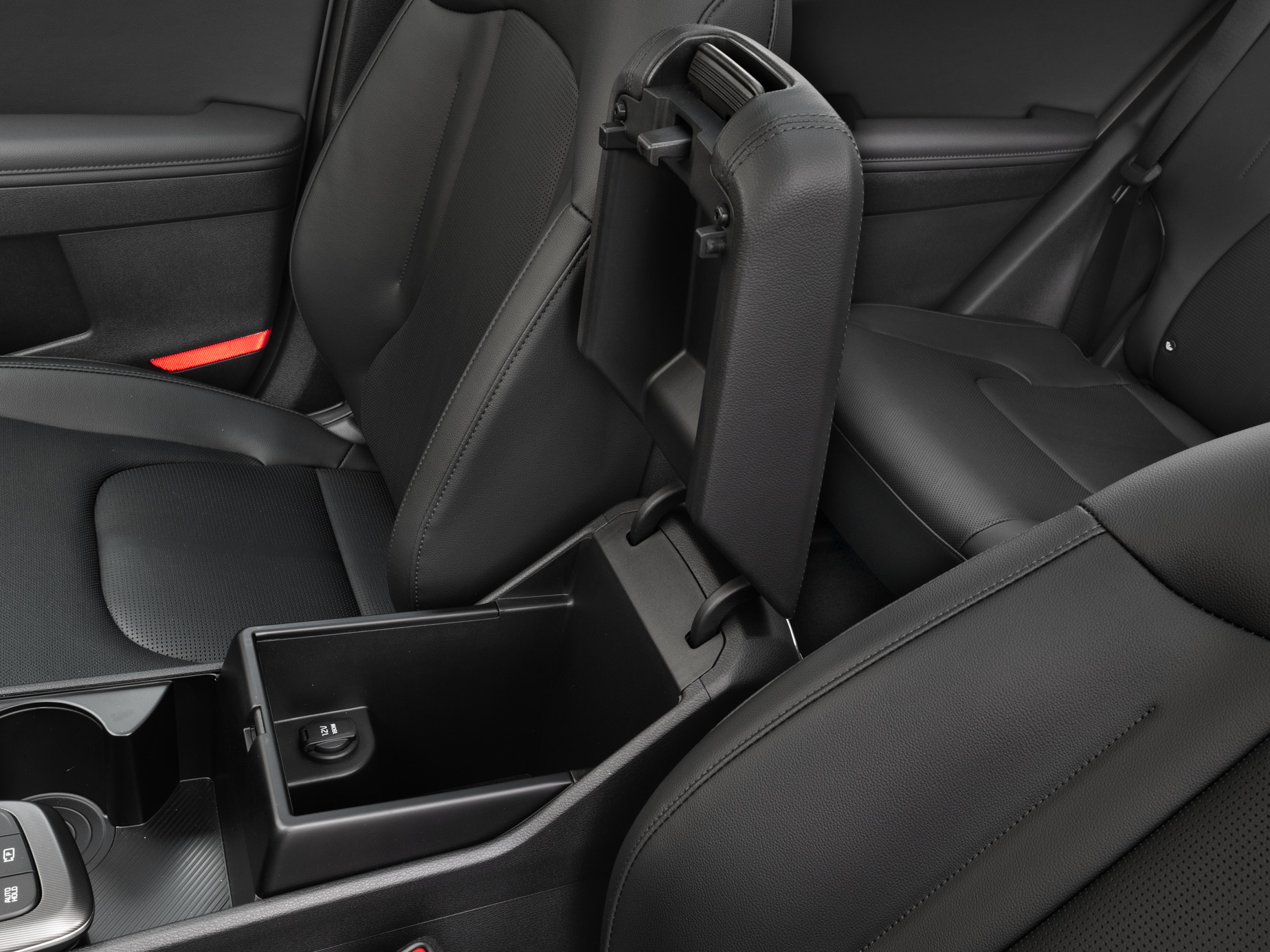 2026 Kia Sportage - Image 10