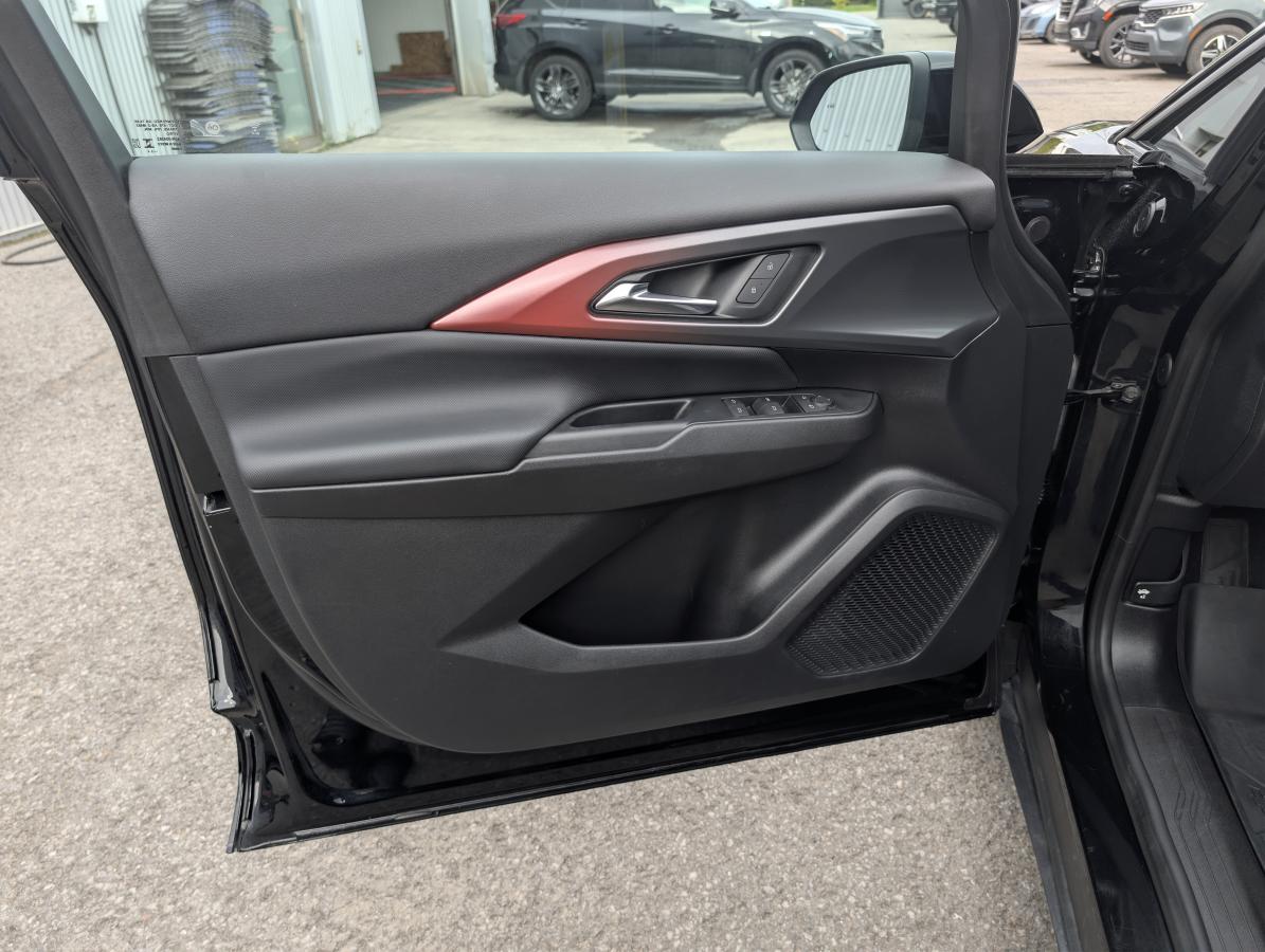 2024 Chevrolet Equinox EV - Image 6