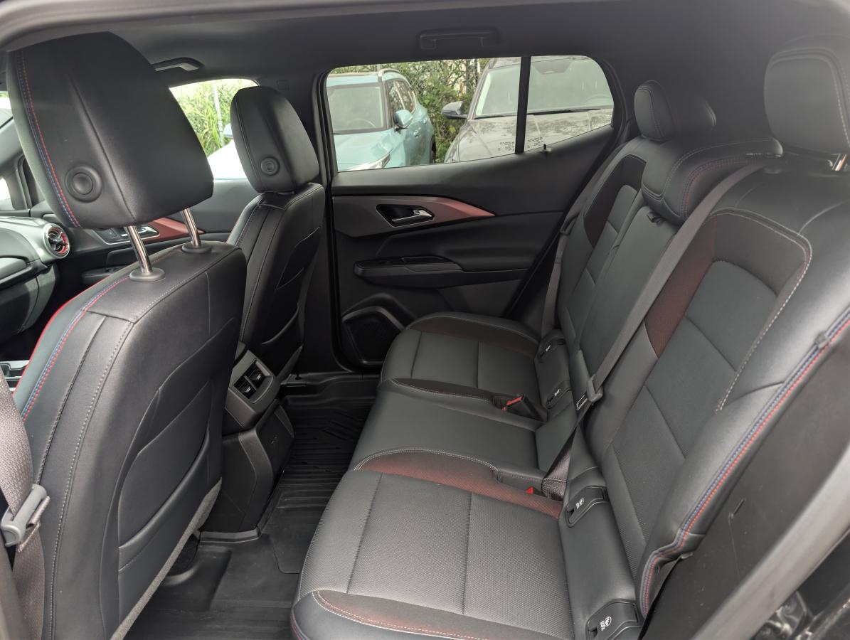 2024 Chevrolet Equinox EV - Image 16