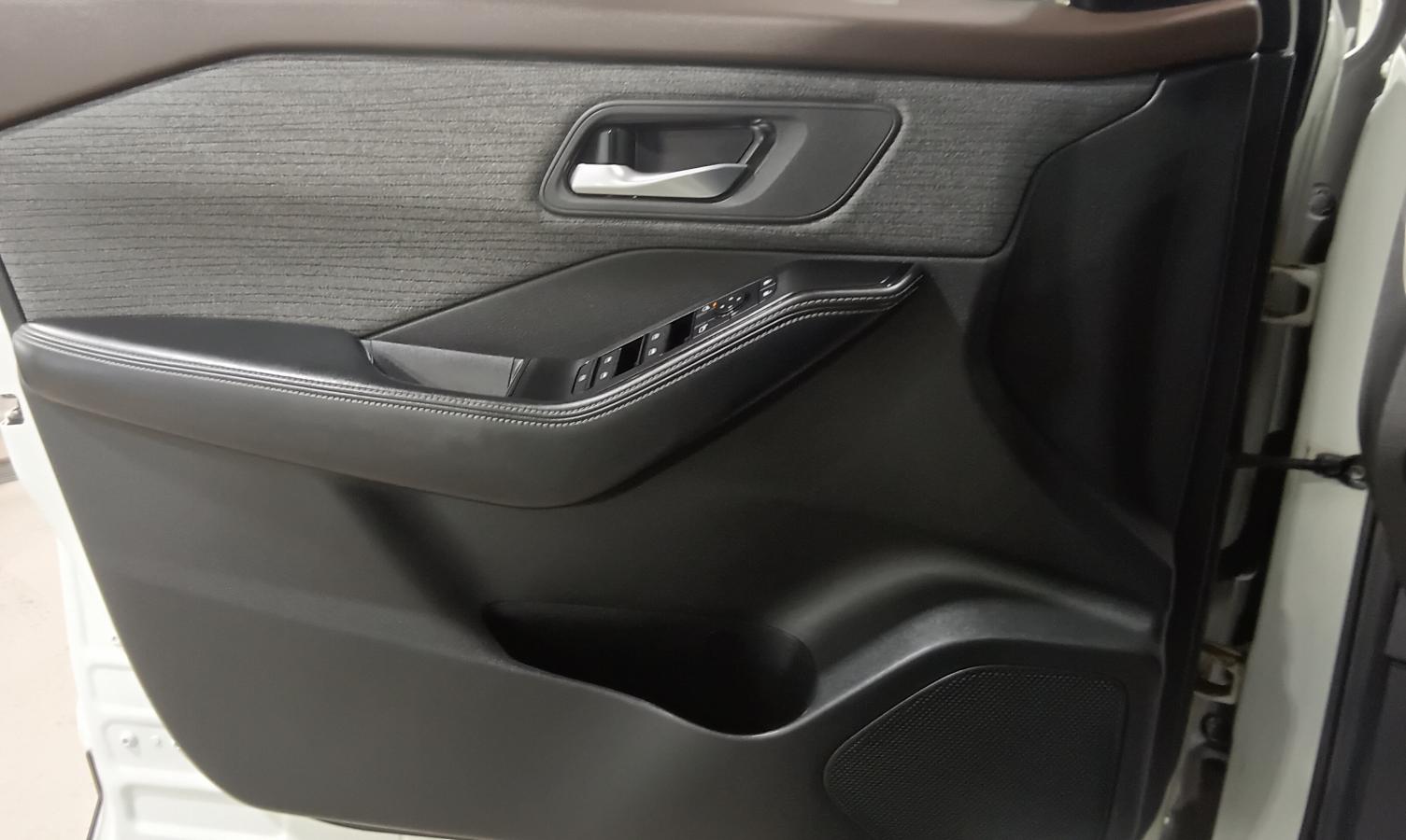 2022 Nissan Rogue - Image 18