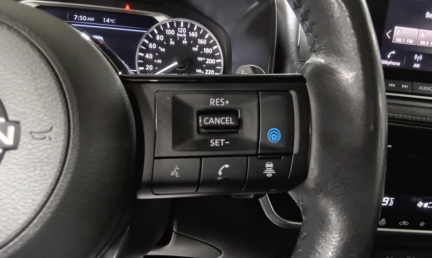 2022 Nissan Rogue - Image 30