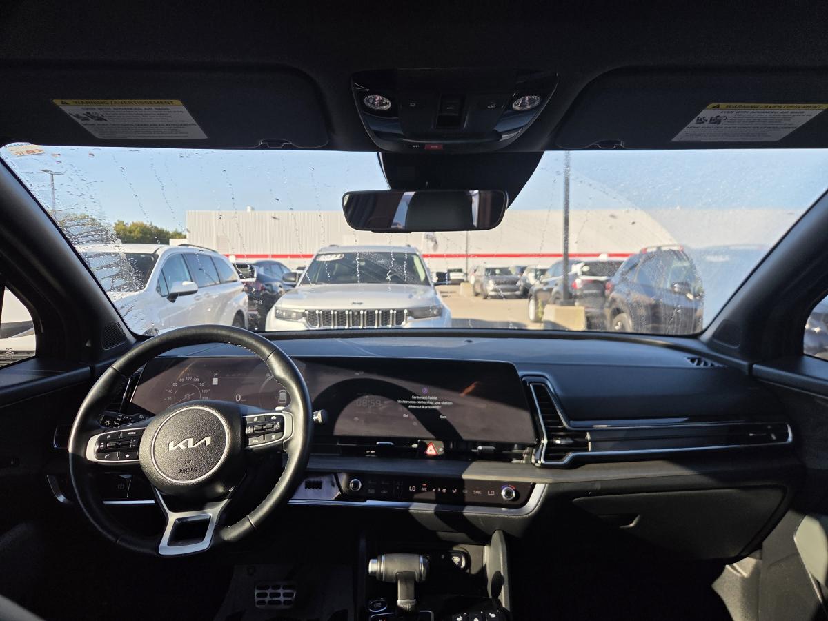 2025 Kia Sportage - Image 8