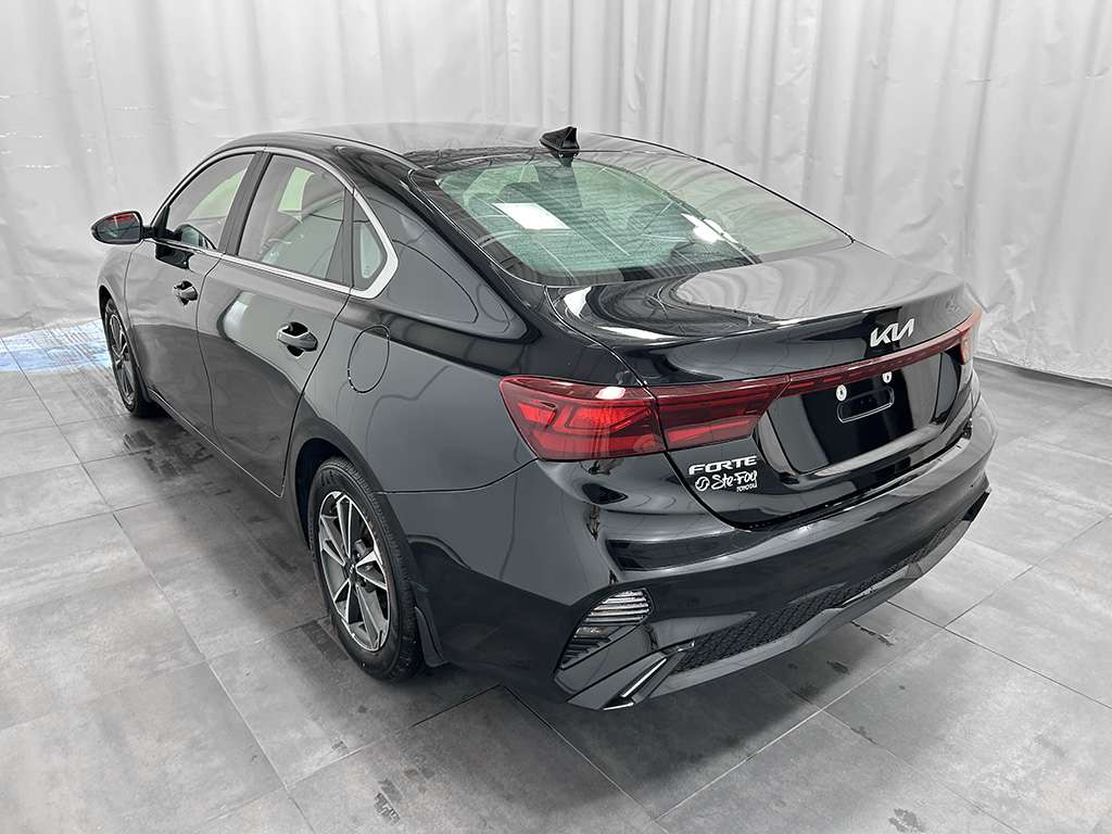 2023 Kia Forte - Image 4