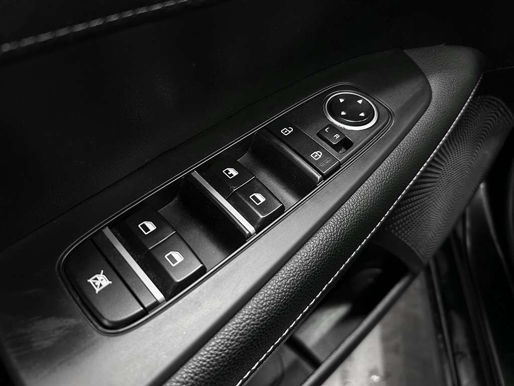 2023 Kia Forte - Image 9