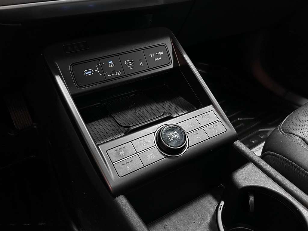 2024 Hyundai Kona EV - Image 13